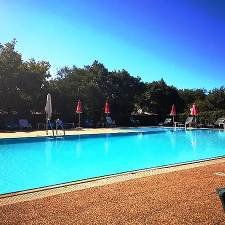 Nuraghe Ruiu Piazzole Blue Camping *